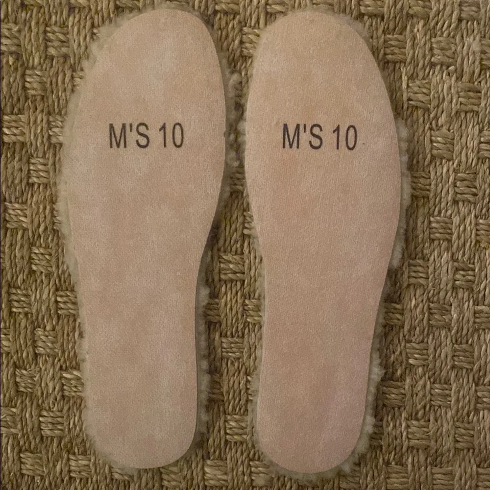 UGG Sheepskin Insoles in Cream - Picture 2 of 4